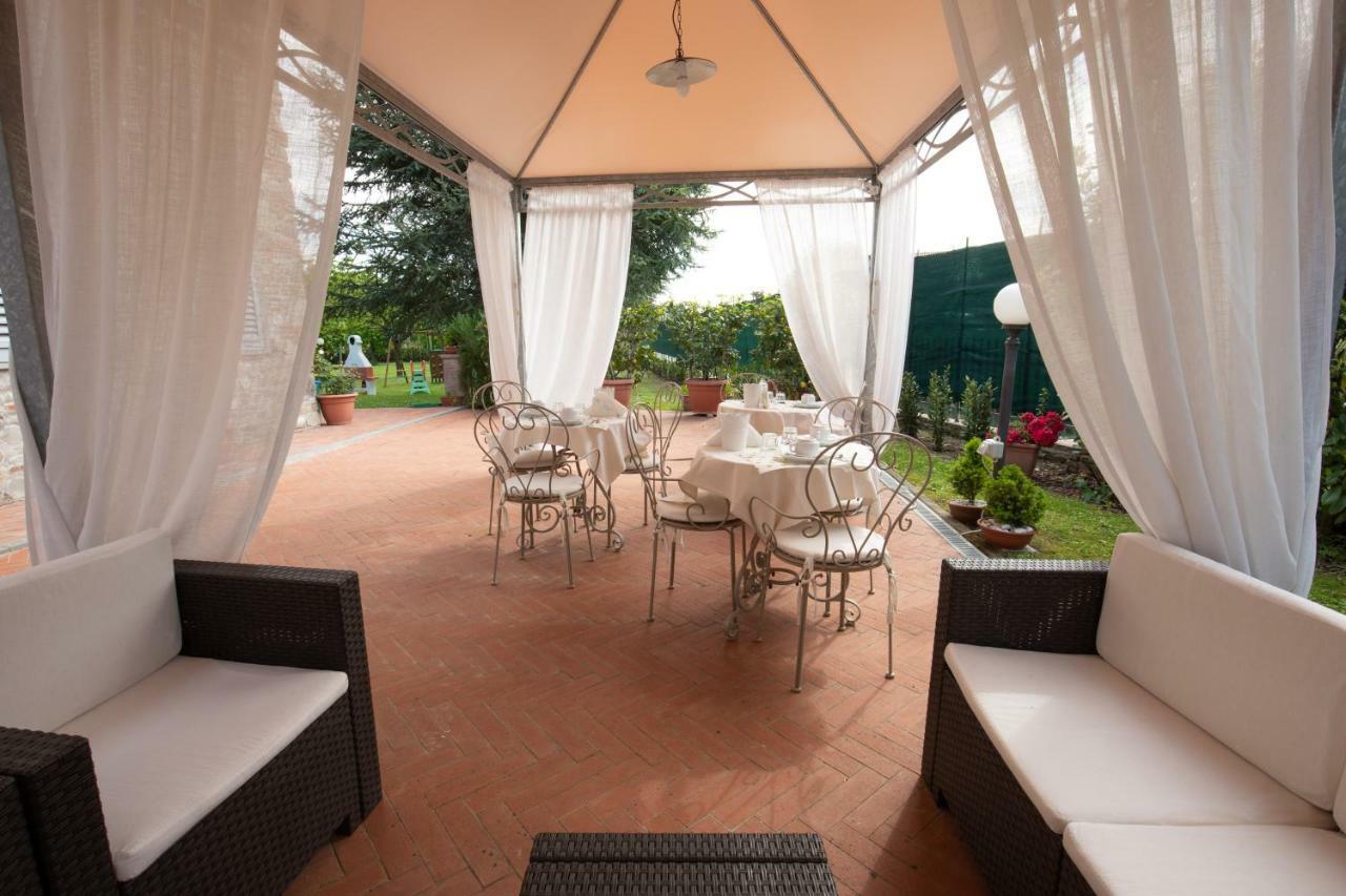Agriturismo Casolare Lucchese Lucca Exterior photo